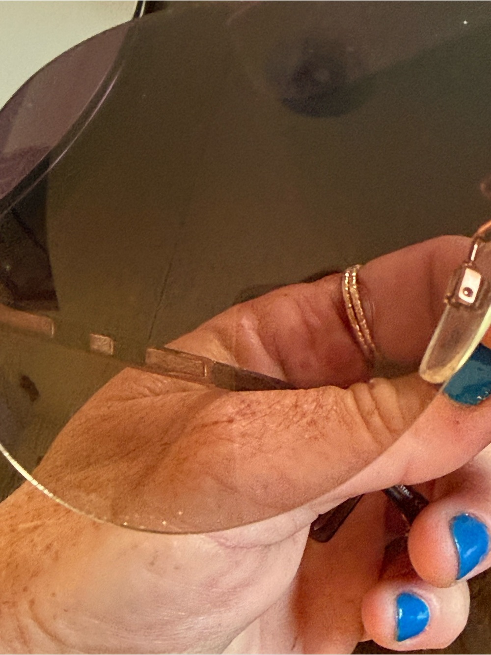 CHANEL Oversized Rimless Sunglasses in Gradient Purple with Gold CC Accents - Picture 7 of 14